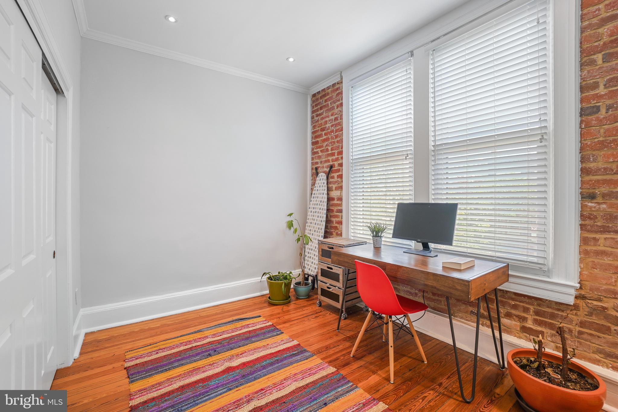 520 E STREET NE 105