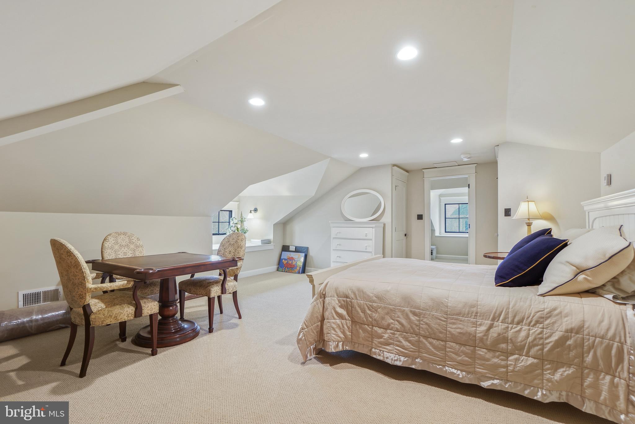 4201 MILITARY ROAD NW