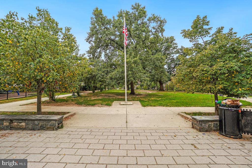 1954 COLUMBIA ROAD NW 308
