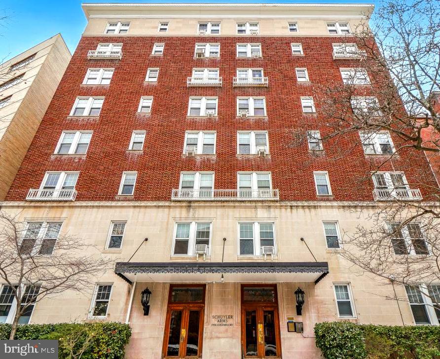 1954 COLUMBIA ROAD NW 308