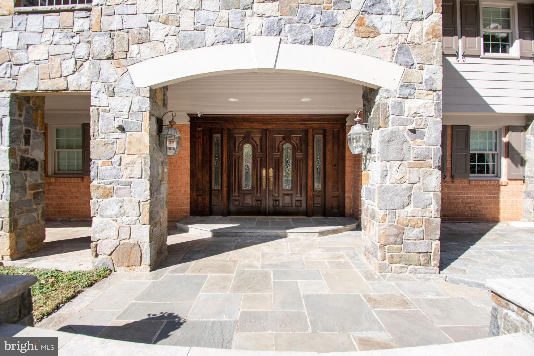 11504 STONEWOOD LANE