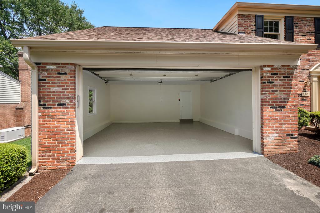 1101 FALLSMEAD WAY