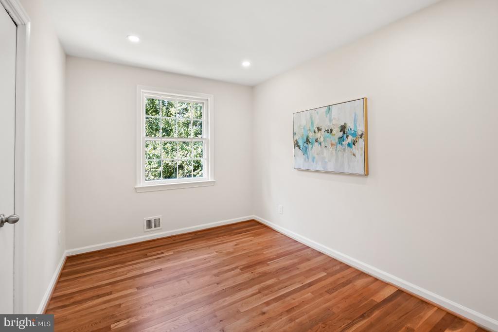 618 BLOSSOM DRIVE