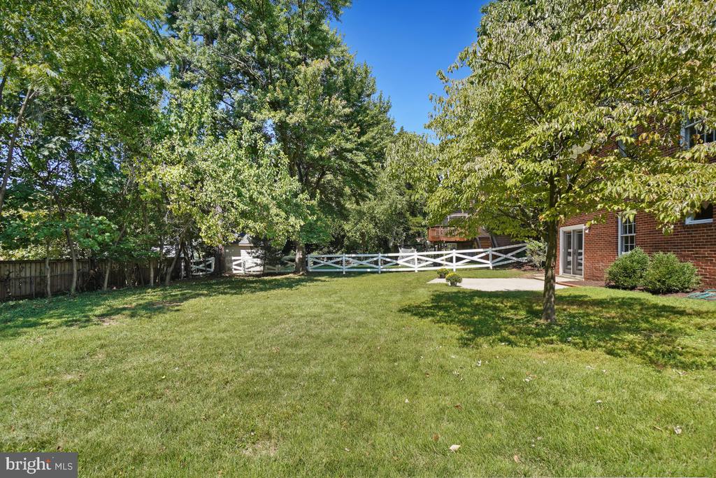 618 BLOSSOM DRIVE