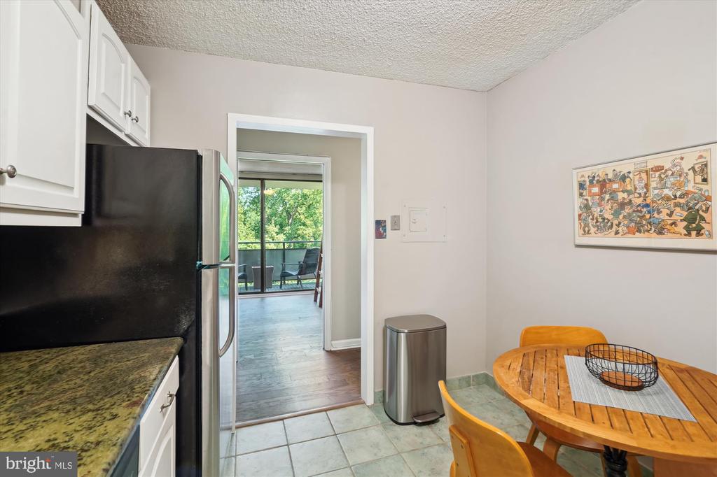5225 POOKS HILL ROAD 609S
