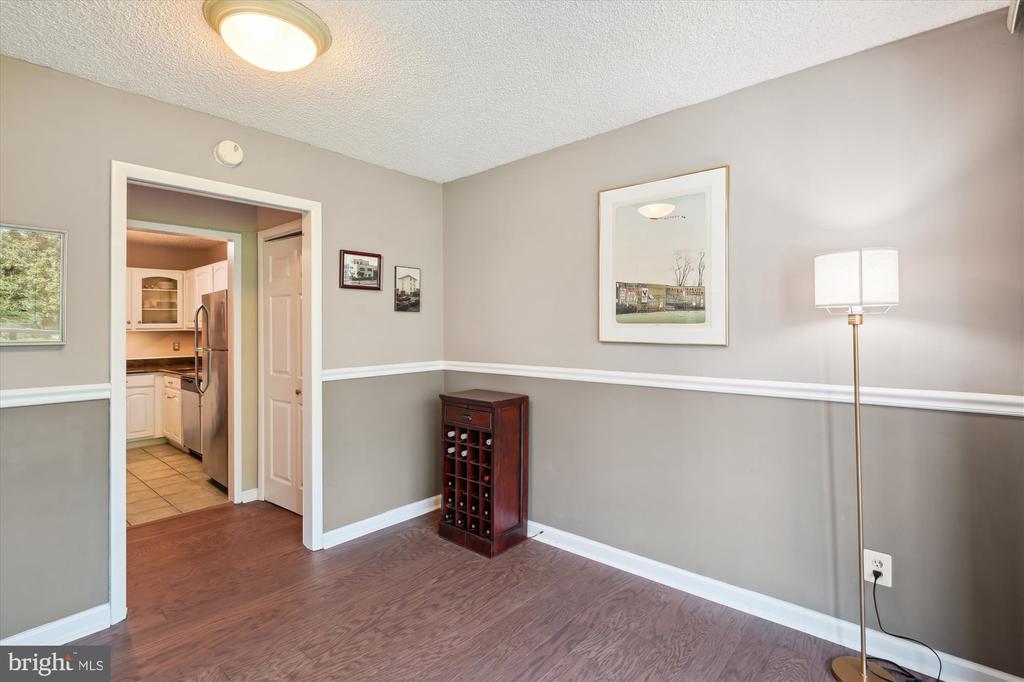 5225 POOKS HILL ROAD 609S