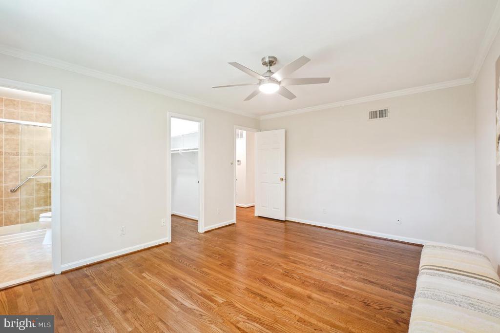 11321 MARCLIFF ROAD