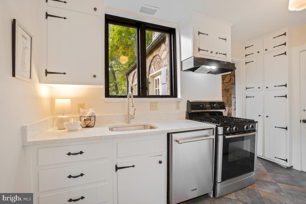 4117 MONTPELIER ROAD