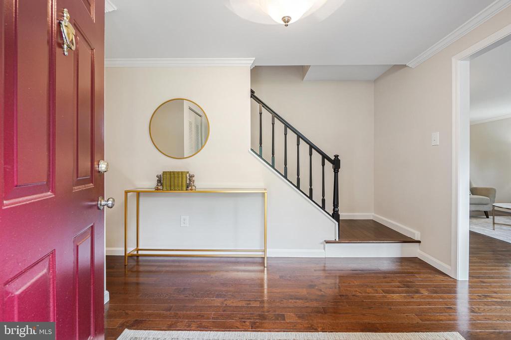 1626 MAYDALE DRIVE
