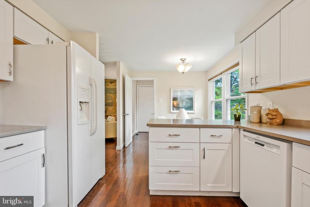 1626 MAYDALE DRIVE