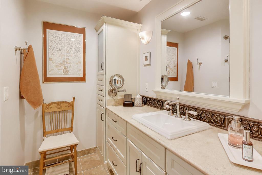 7405 ARLINGTON ROAD 202