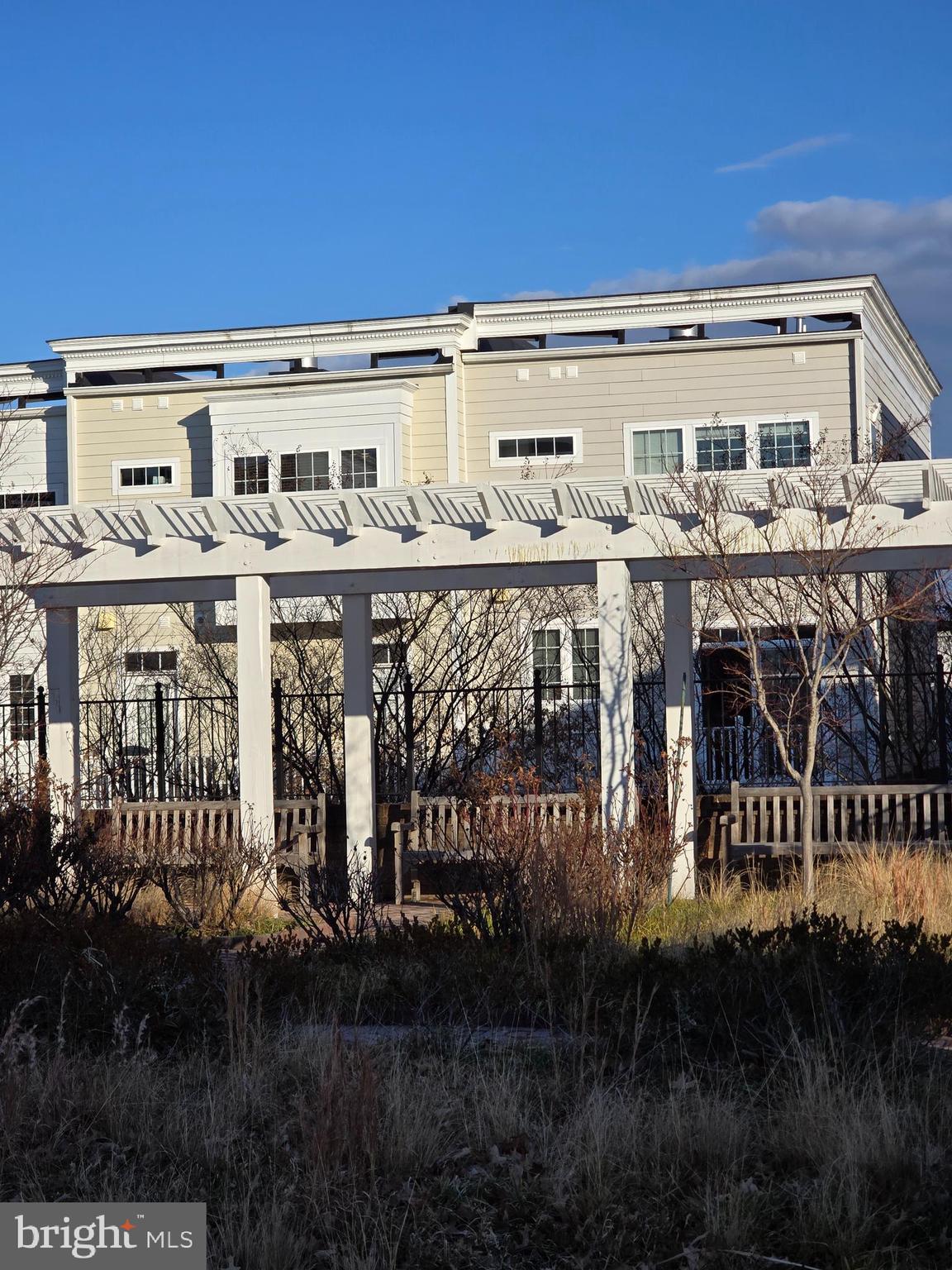 2207 LEESBOROUGH DRIVE