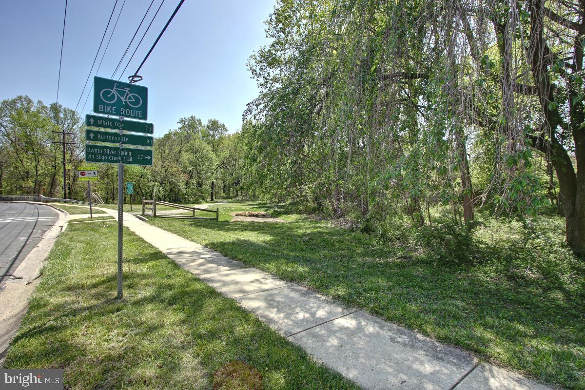 2207 LEESBOROUGH DRIVE