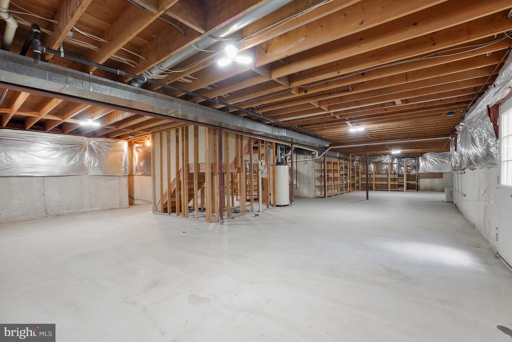 7009 CASHELL MANOR COURT