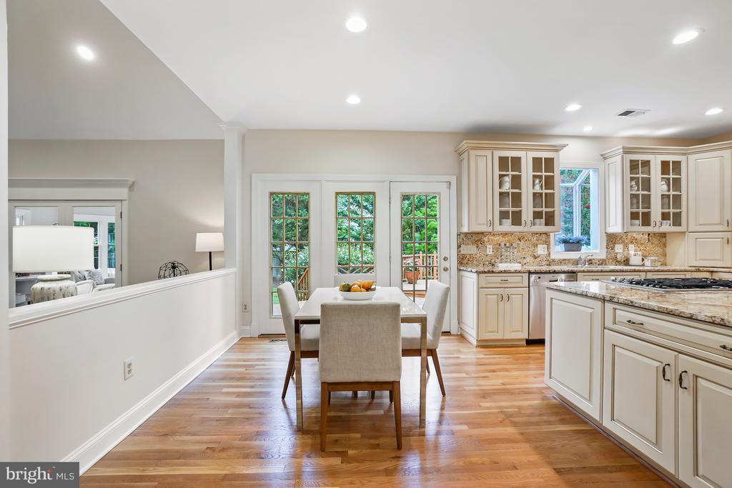 7009 CASHELL MANOR COURT