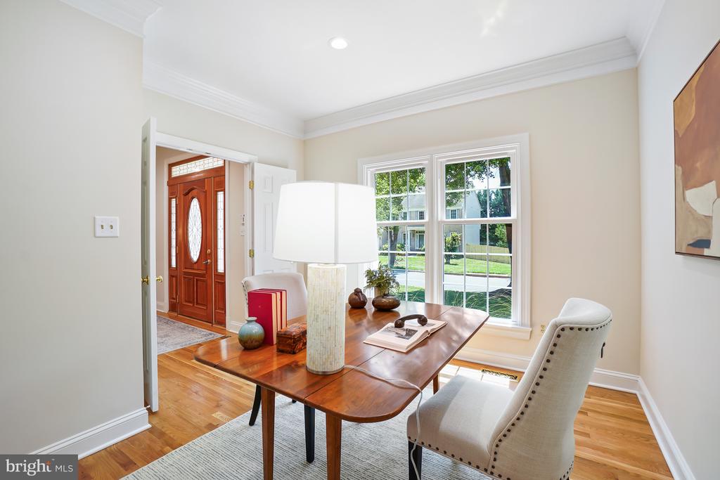 7009 CASHELL MANOR COURT