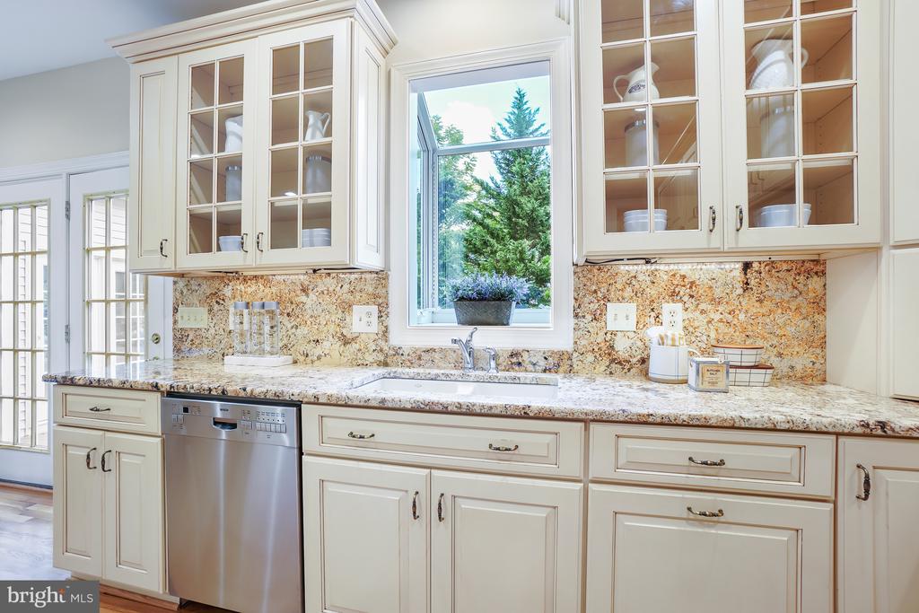 7009 CASHELL MANOR COURT