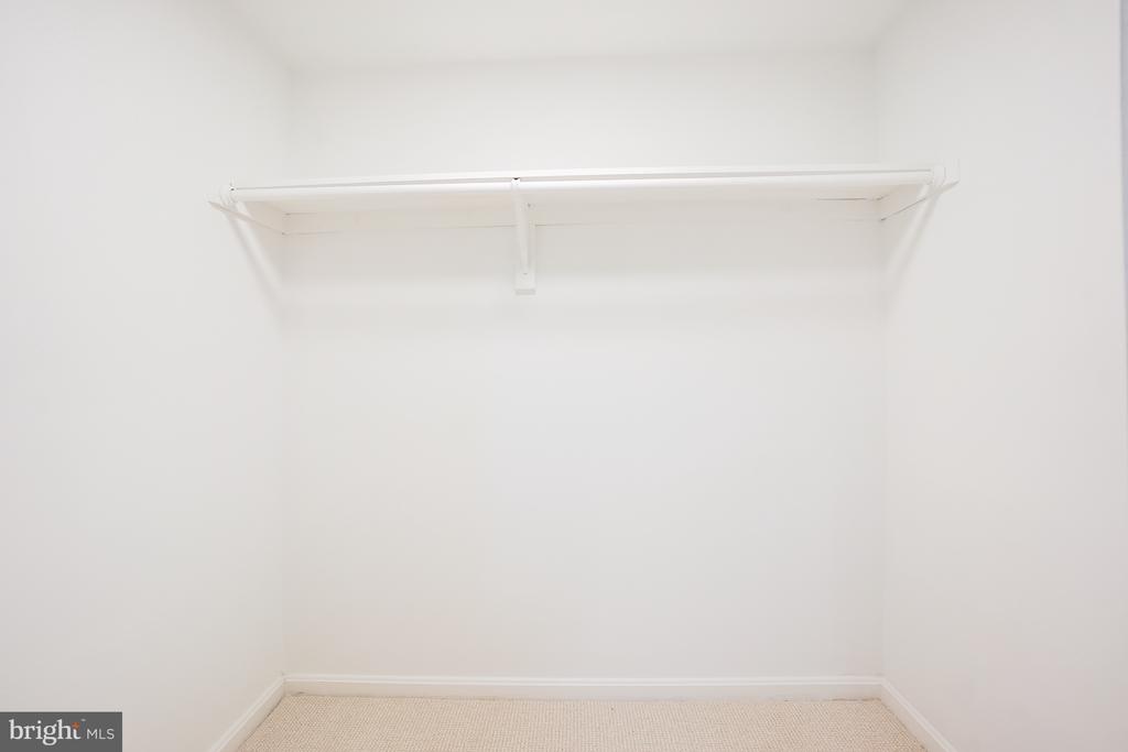 6700 BONAVENTURE COURT