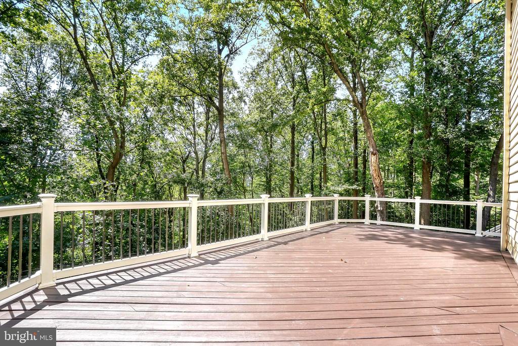 6700 BONAVENTURE COURT