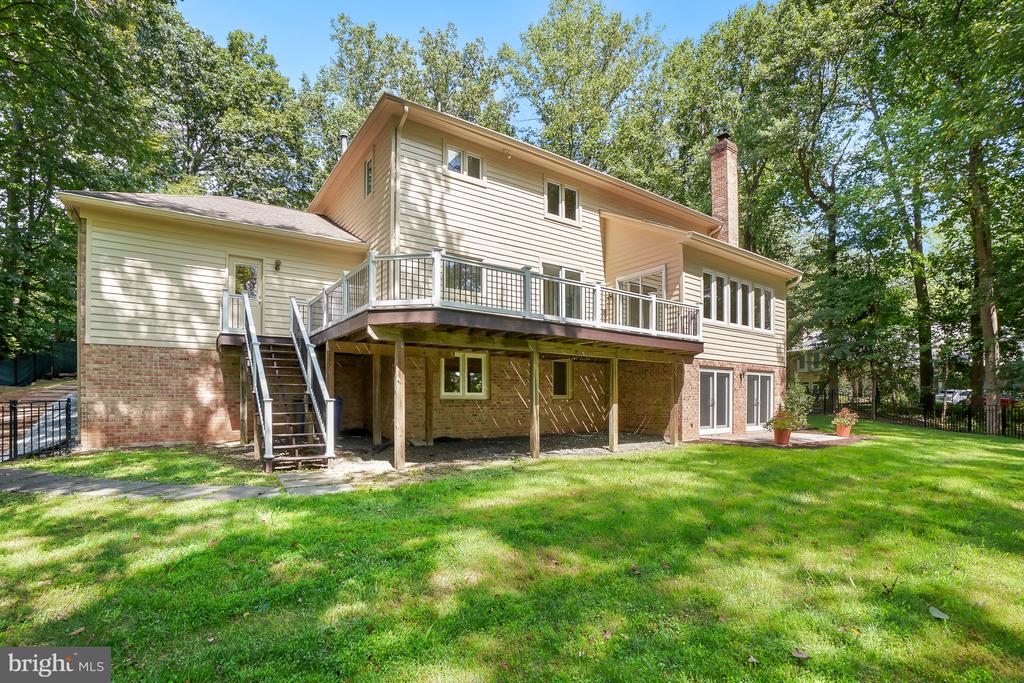6700 BONAVENTURE COURT