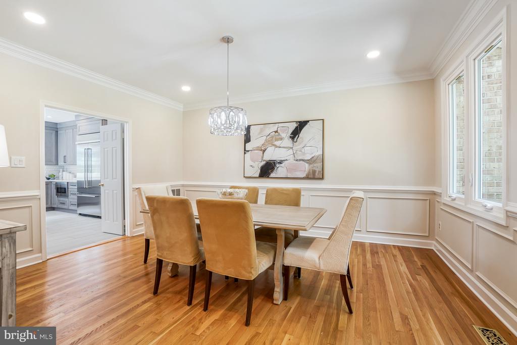 6700 BONAVENTURE COURT