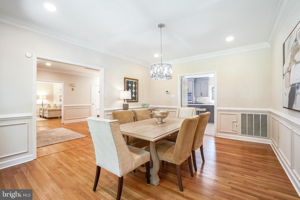 6700 BONAVENTURE COURT