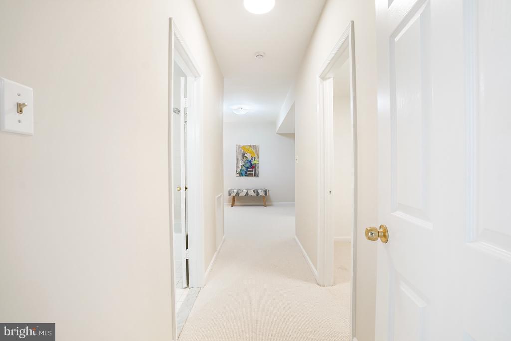 6700 BONAVENTURE COURT