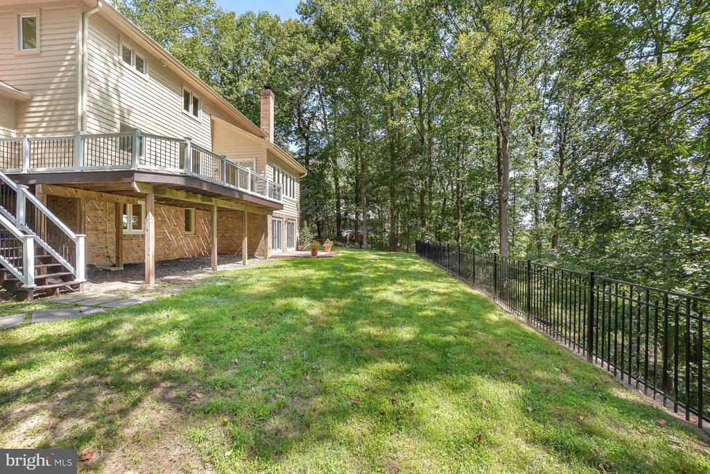 6700 BONAVENTURE COURT