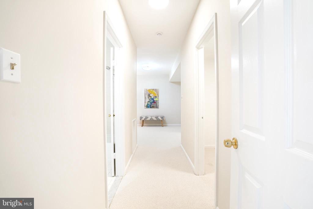 6700 BONAVENTURE COURT
