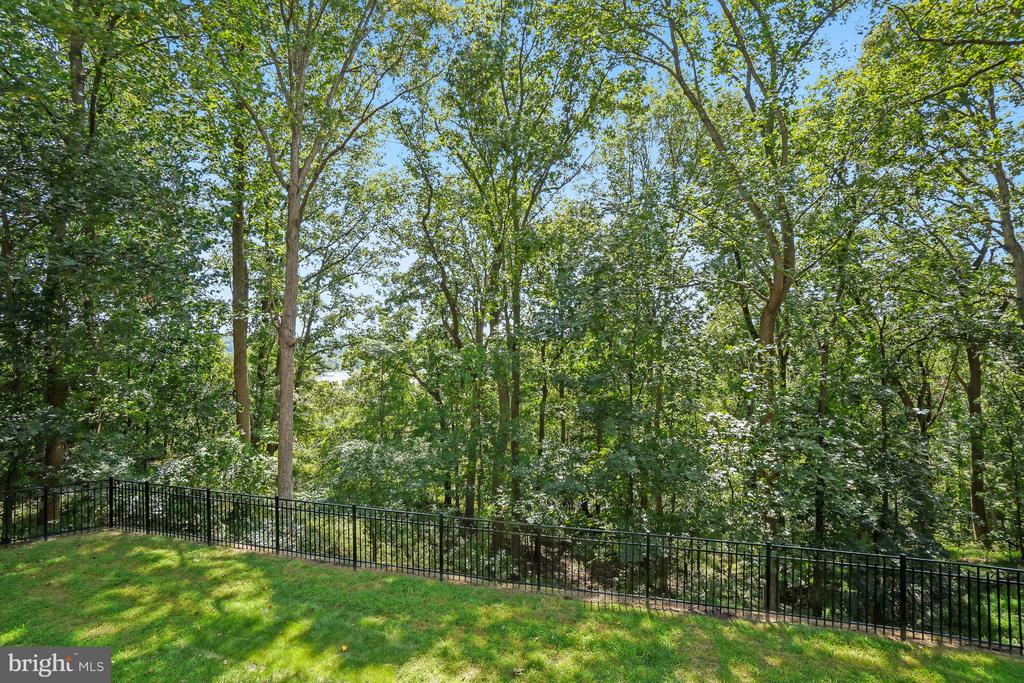 6700 BONAVENTURE COURT