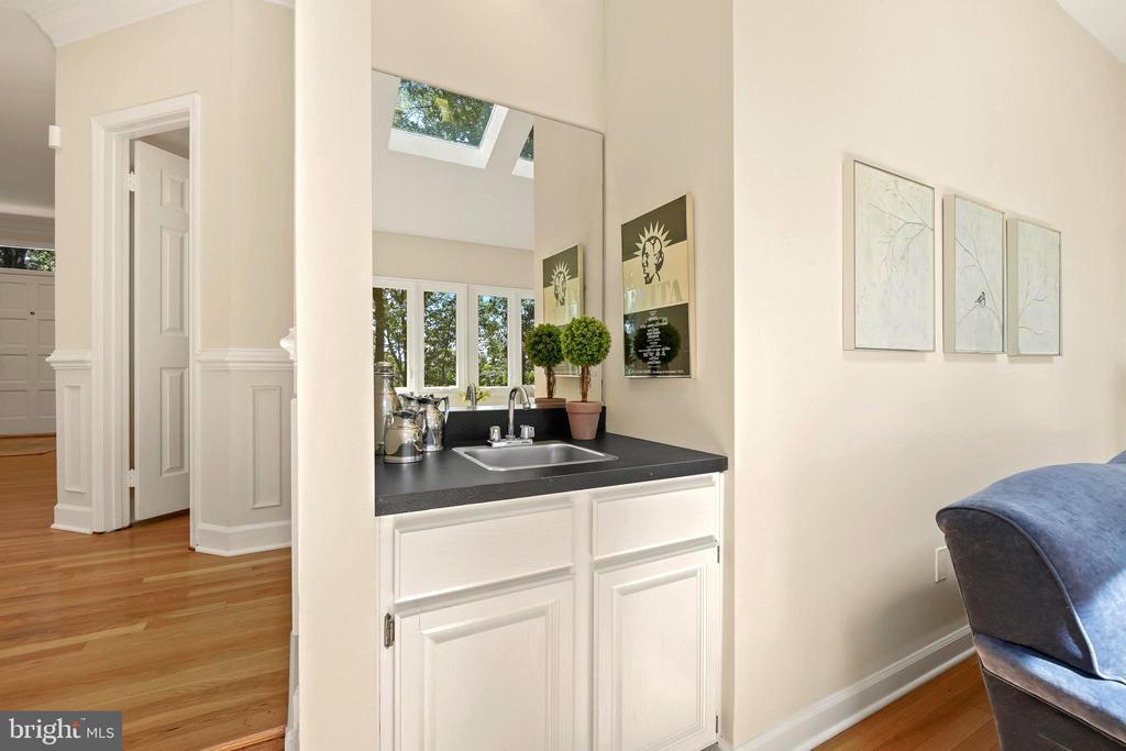 6700 BONAVENTURE COURT