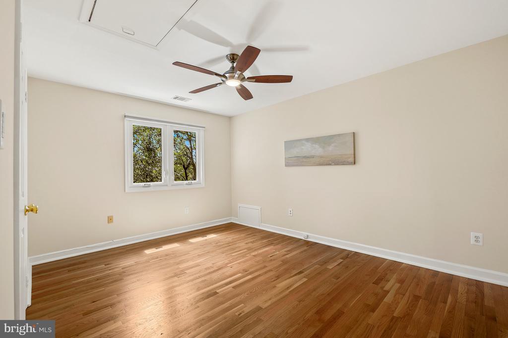 6700 BONAVENTURE COURT