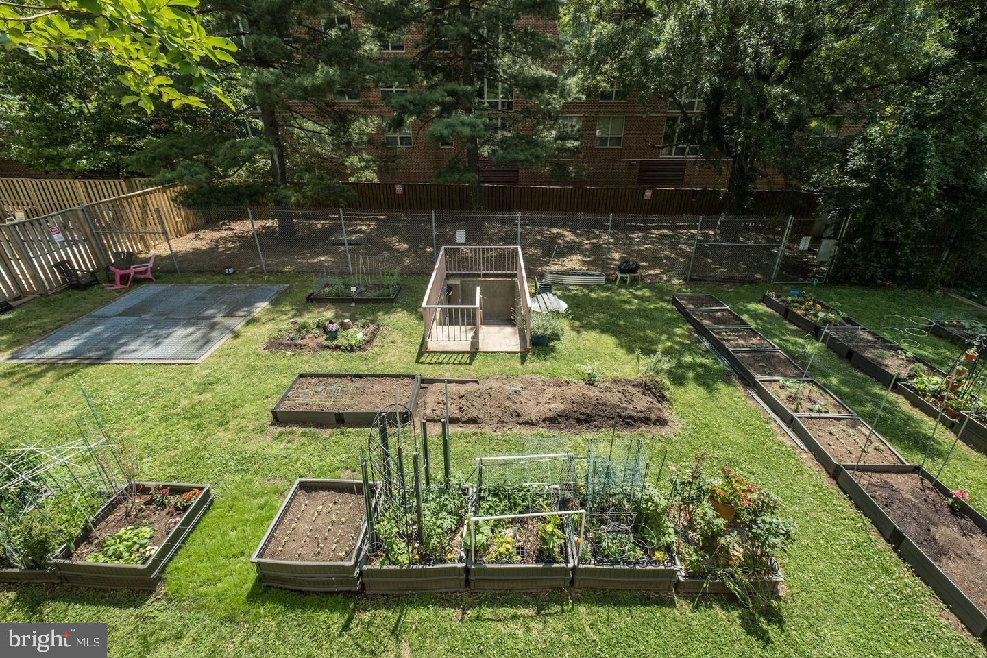4141 N HENDERSON ROAD 221
