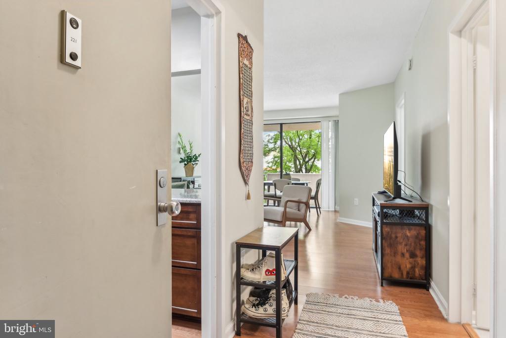 4141 N HENDERSON ROAD 221