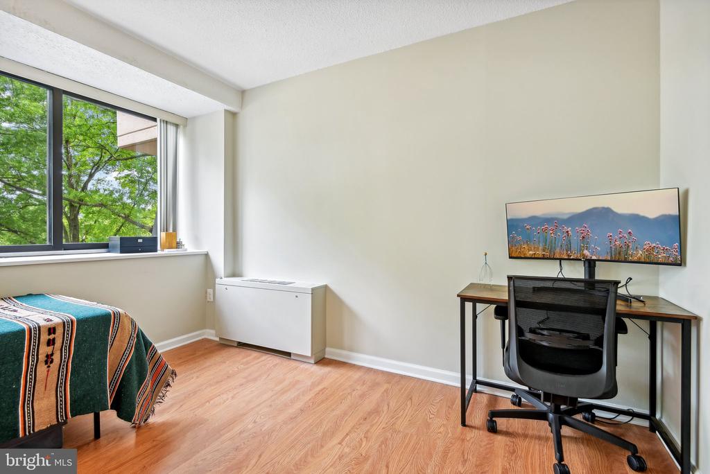 4141 N HENDERSON ROAD 221