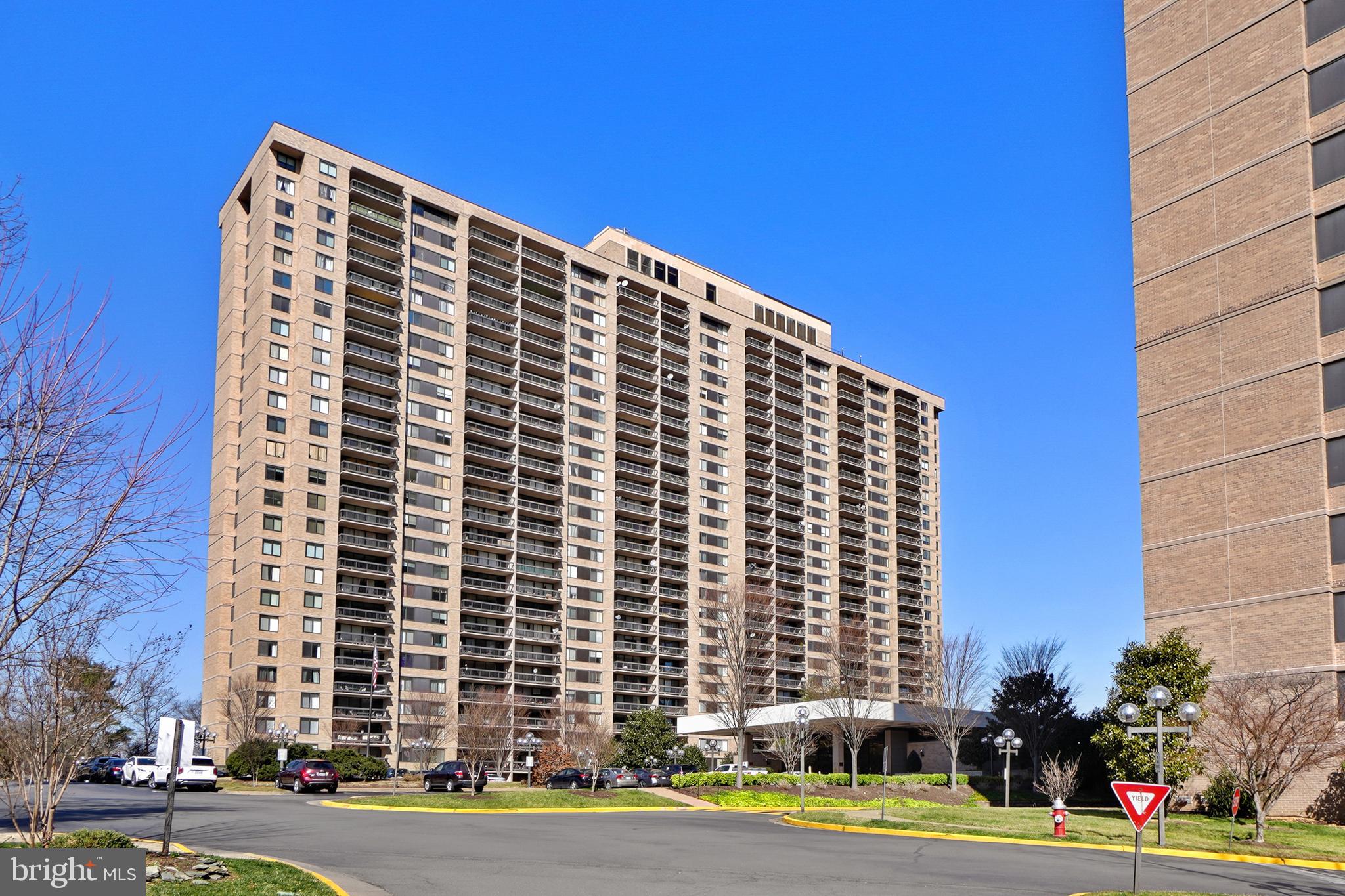 3701 S GEORGE MASON DRIVE 609N