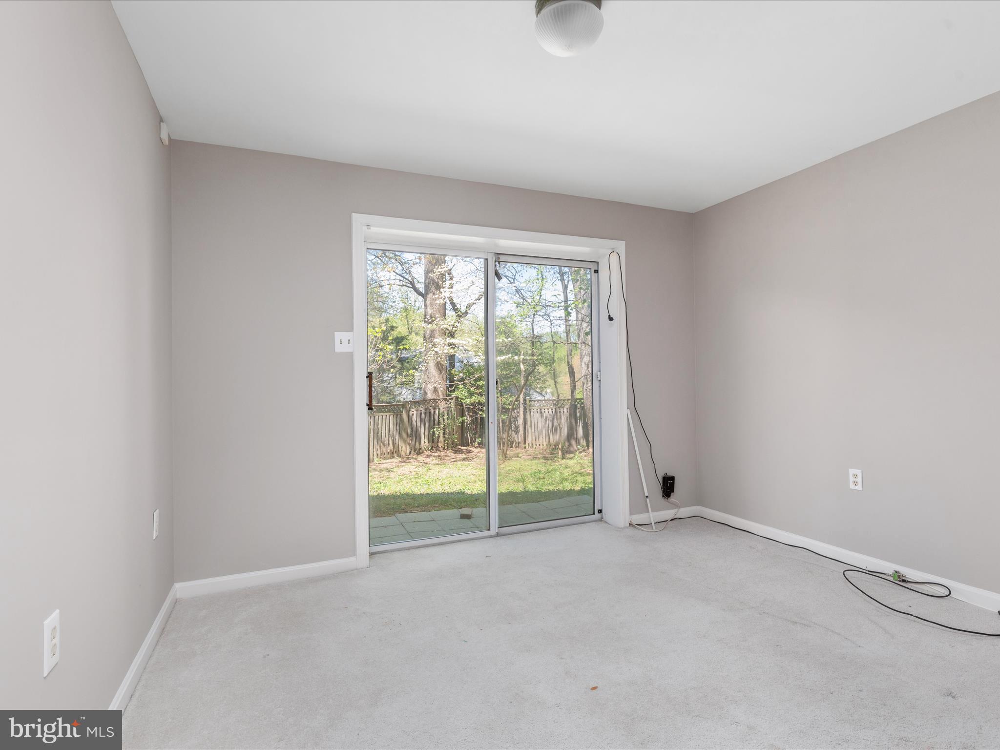 6054 WOODEDGE COURT