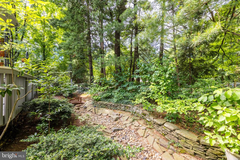 1591 REGATTA LANE