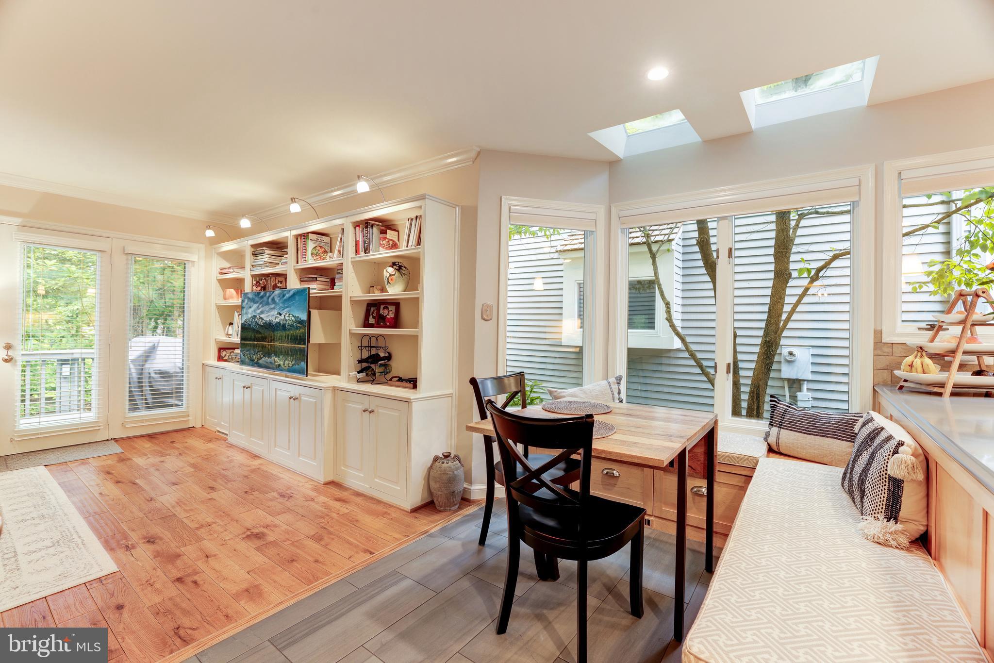 1591 REGATTA LANE