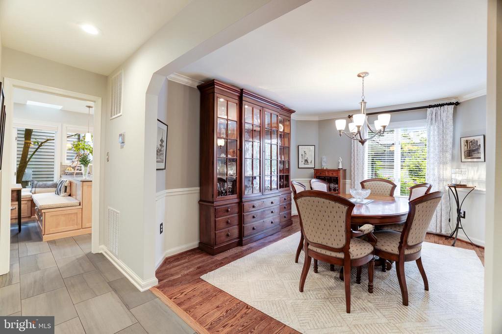 1591 REGATTA LANE
