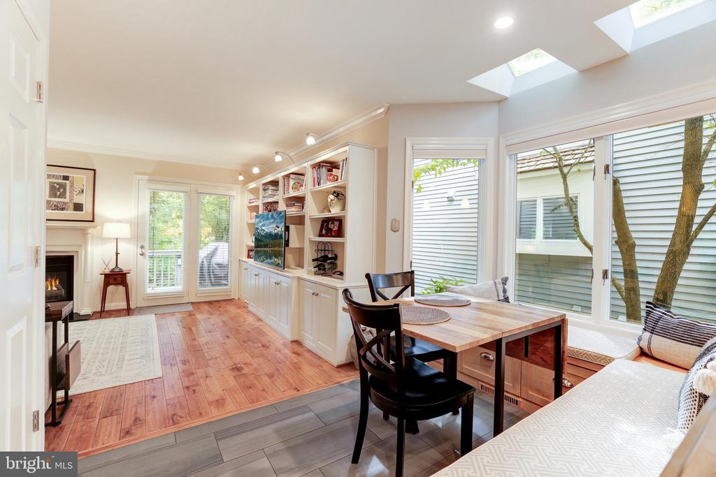 1591 REGATTA LANE
