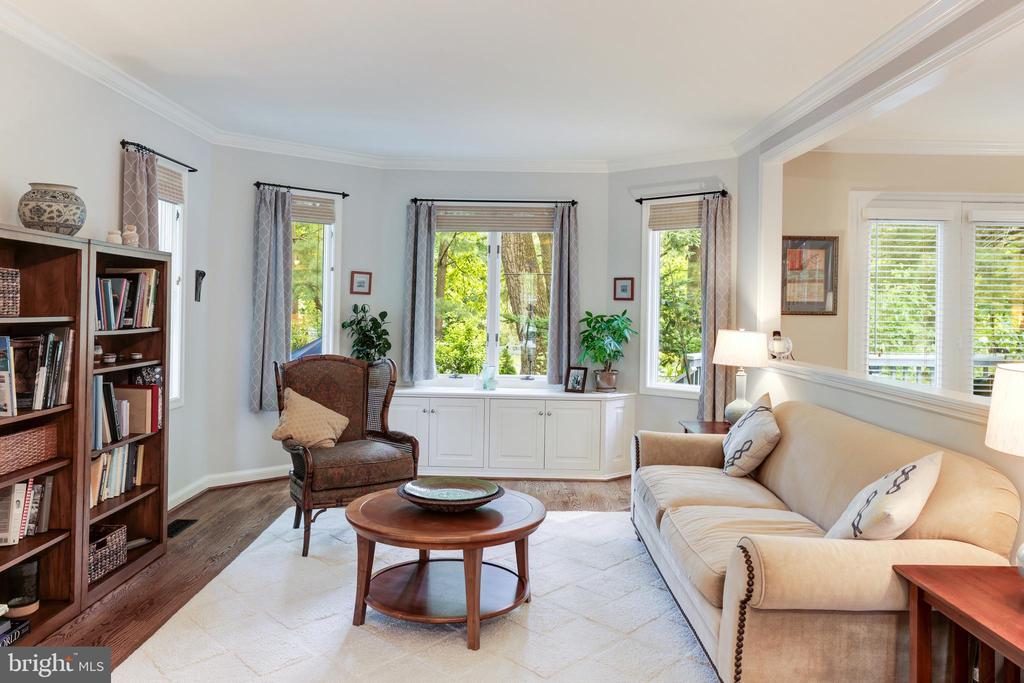 1591 REGATTA LANE