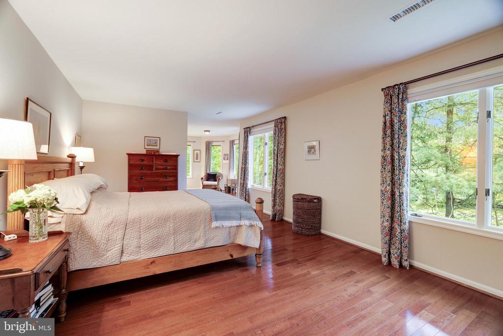 1591 REGATTA LANE