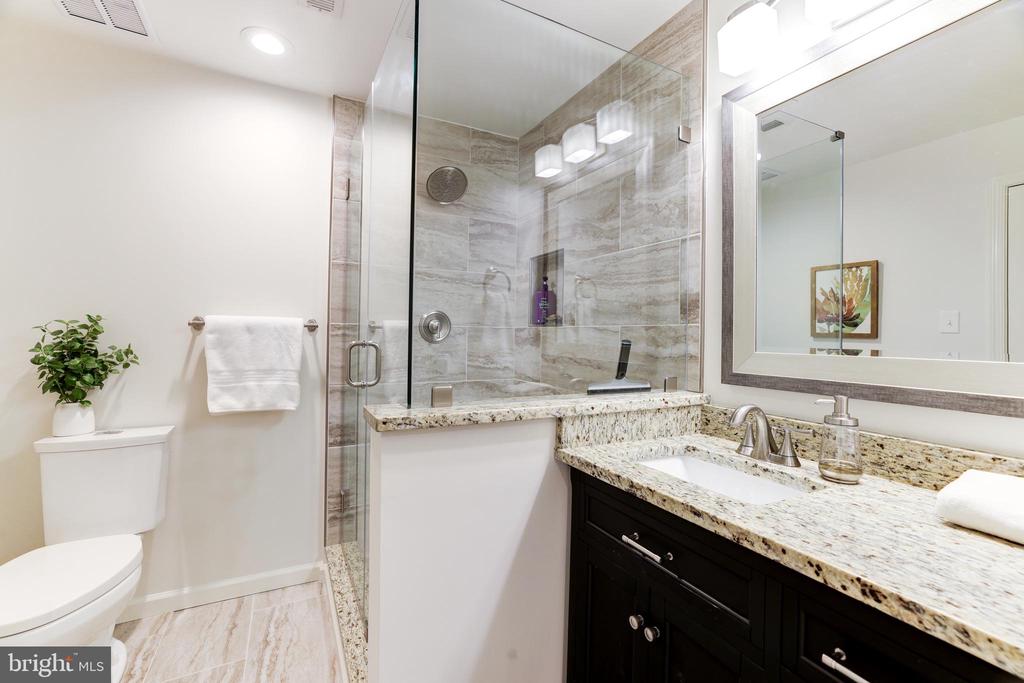 1591 REGATTA LANE