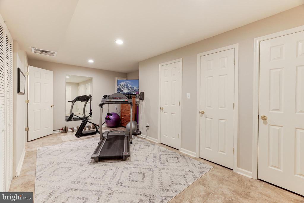 1591 REGATTA LANE