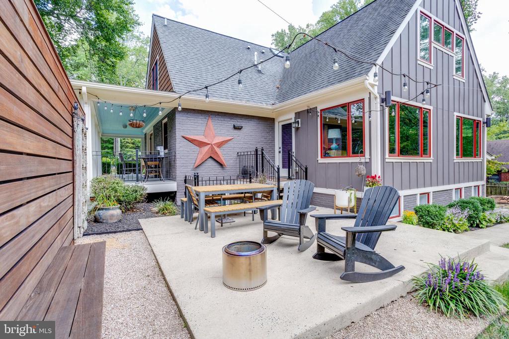 3912 MILLCREEK DRIVE