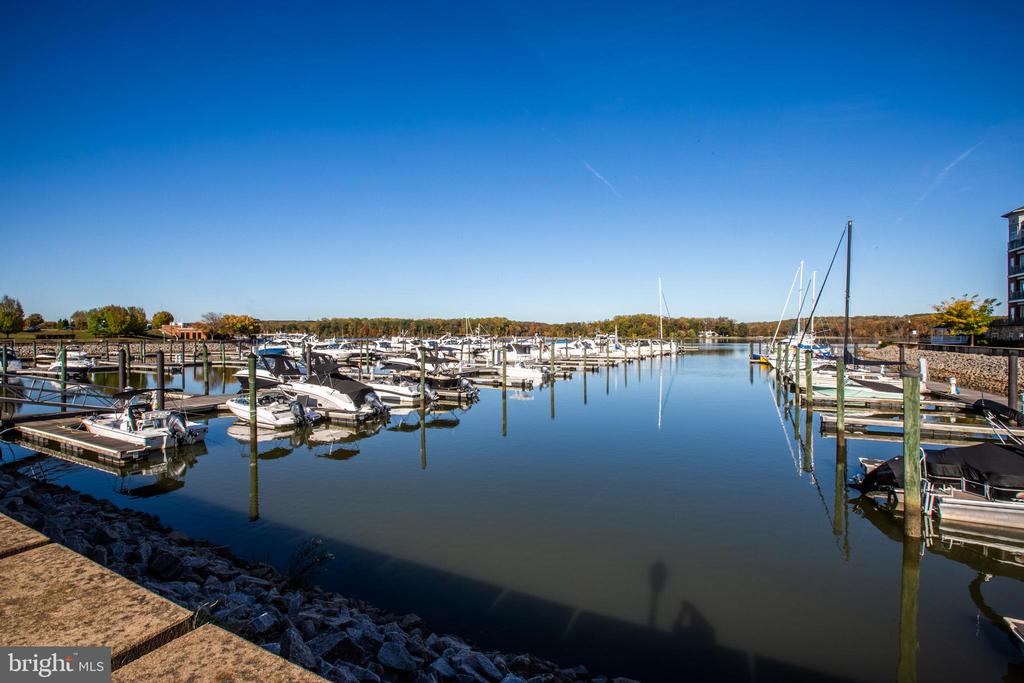 485 HARBOR SIDE STREET 806