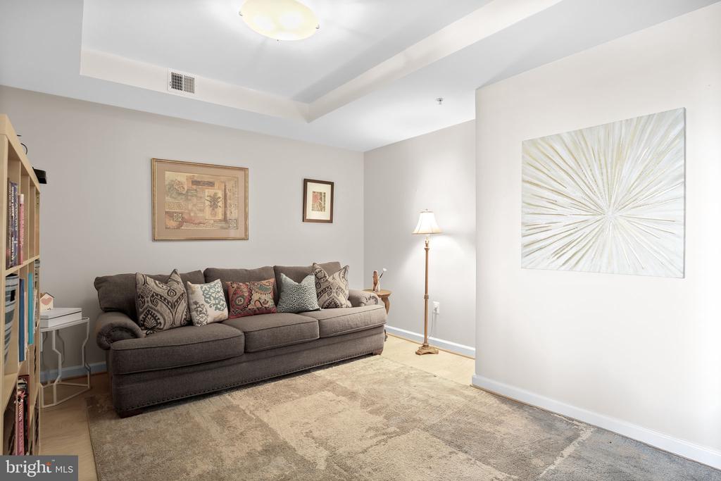 485 HARBOR SIDE STREET 806
