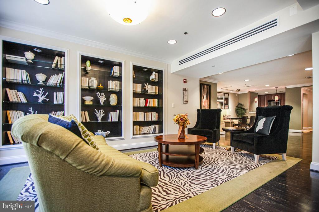 485 HARBOR SIDE STREET 806