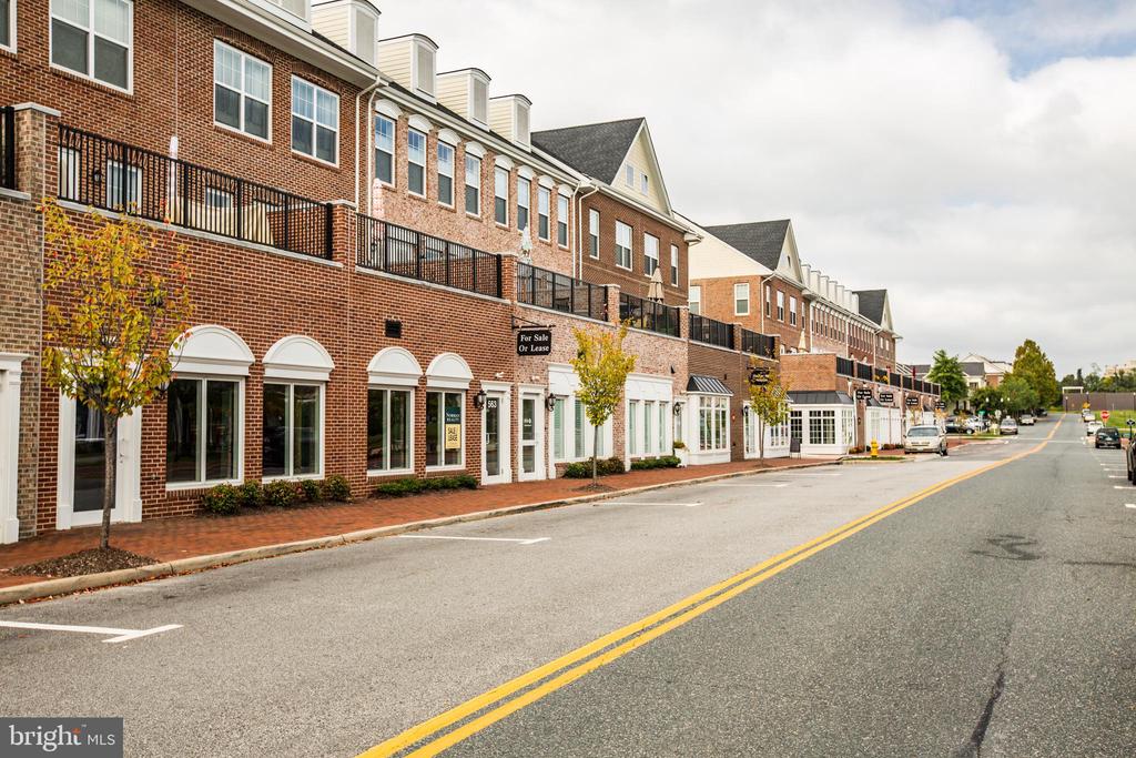485 HARBOR SIDE STREET 806